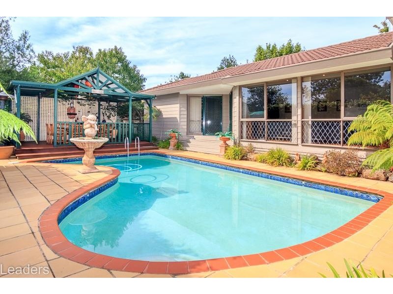 20 Canova Drive, Glen Waverley VIC 3150