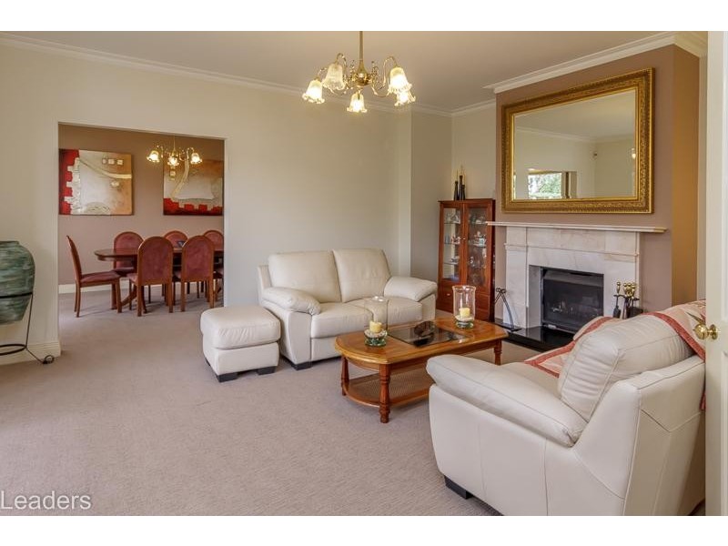 41 Campbell  Street, Glen Waverley VIC 3150