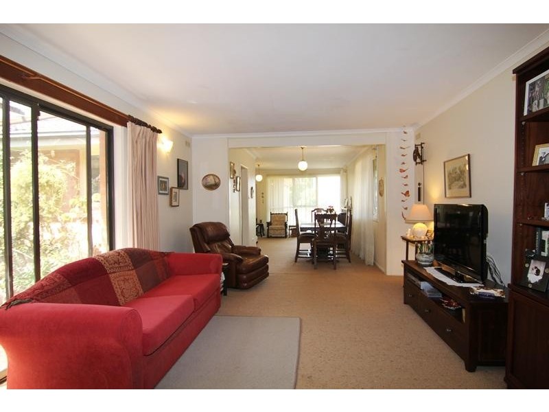 35 Willow Avenue, Glen Waverley VIC 3150