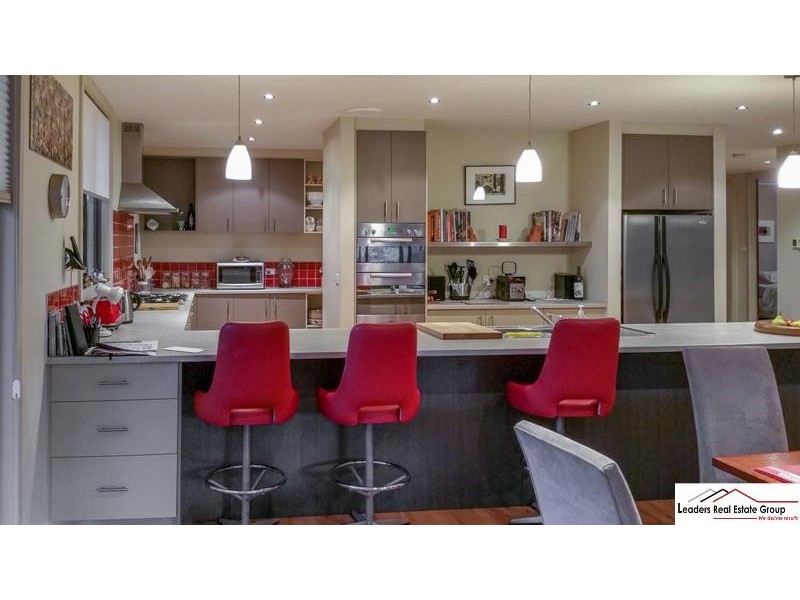 16 Corunna Court, Glen Waverley VIC 3150