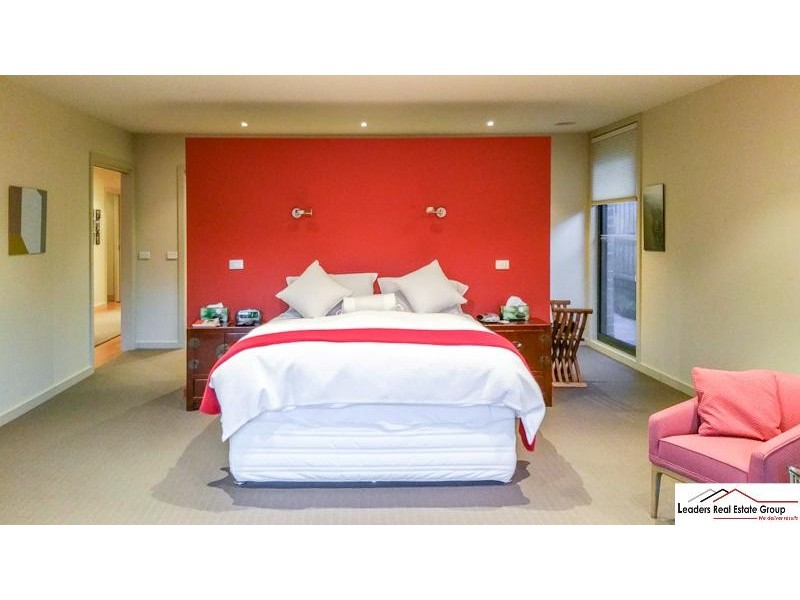 16 Corunna Court, Glen Waverley VIC 3150