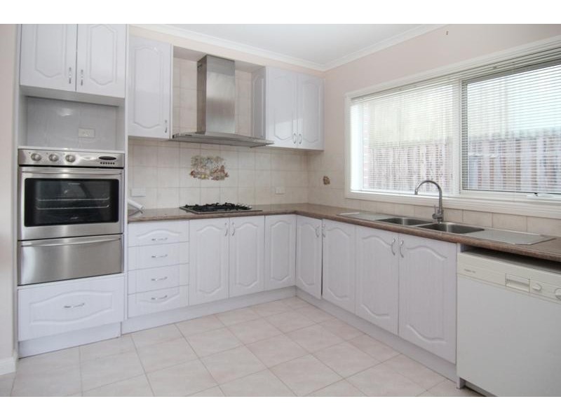 2/84 Leeds Road, Mount Waverley VIC 3149