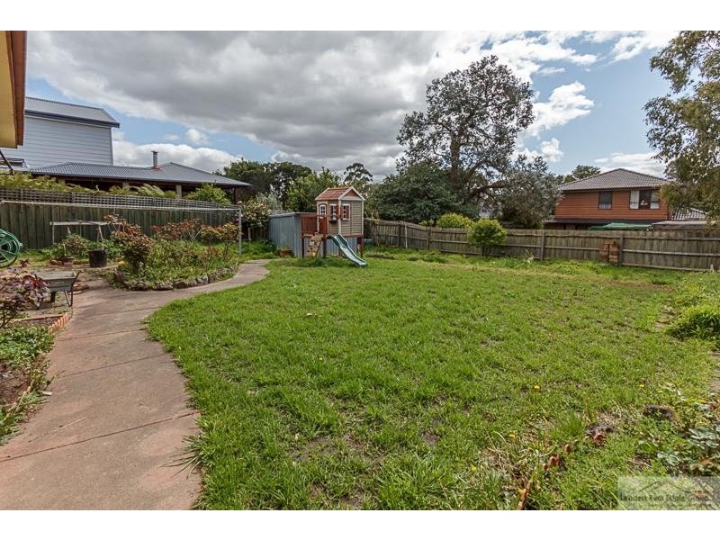 9 Richborough Court, Ferntree Gully VIC 3156