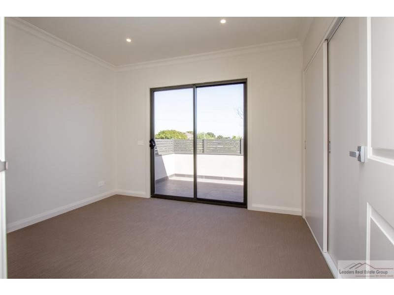 2/45 Cypress  Avenue, Glen Waverley VIC 3150