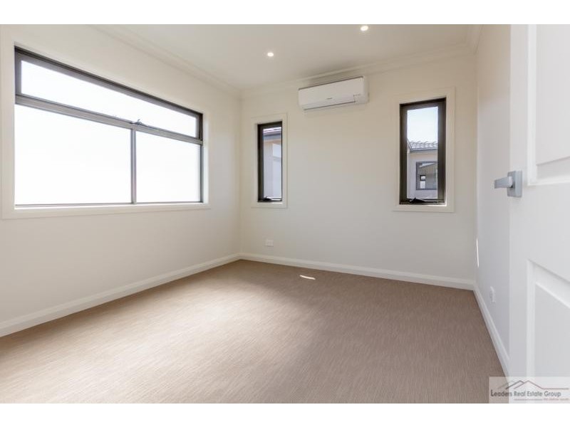 2/45 Cypress  Avenue, Glen Waverley VIC 3150