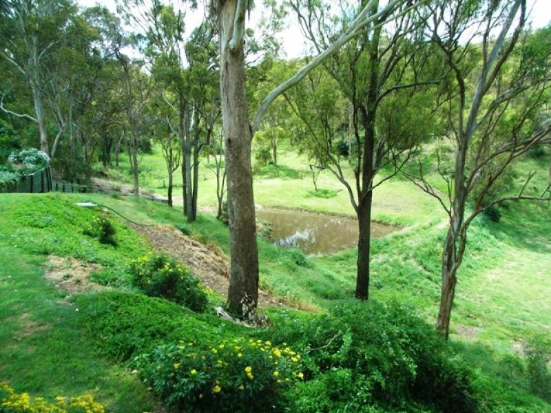 33 Box Tree Court MOUNT RASCAL 4350, Mount Rascal QLD 4350