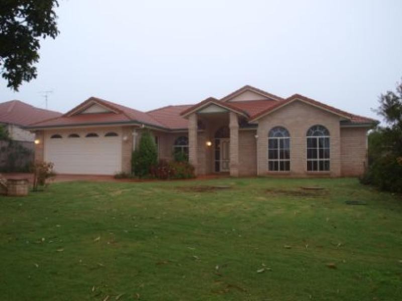 10 Parsley Drive MIDDLE RIDGE 4350, Middle Ridge QLD 4350