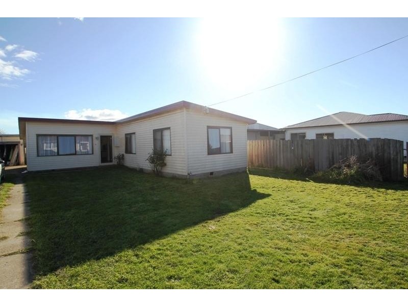4 Hellyer Street SMITHTON 7330, Smithton TAS 7330