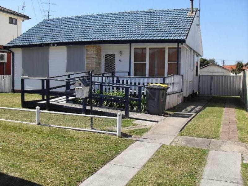 18 Maurie  Avenue WARNERS BAY 2282, Warners Bay NSW 2282
