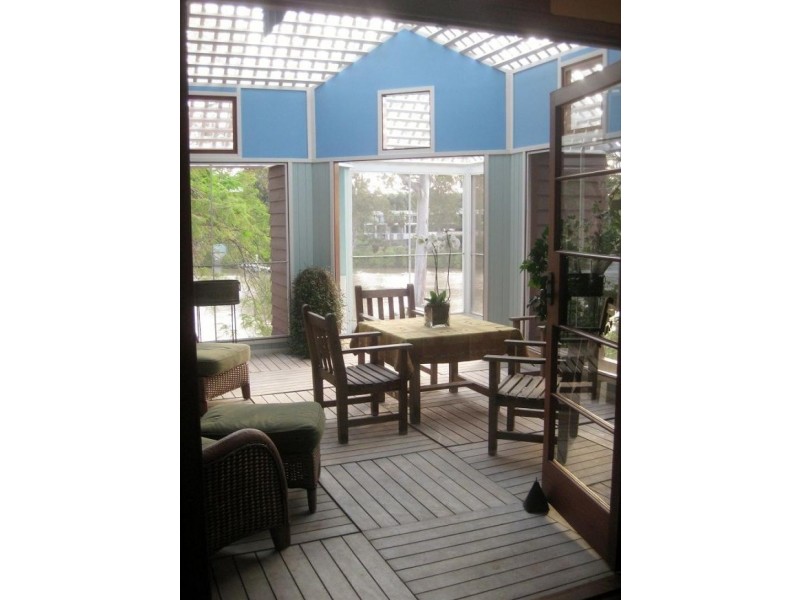 37 Molonga Terrace GRACEVILLE 4075, Graceville QLD 4075