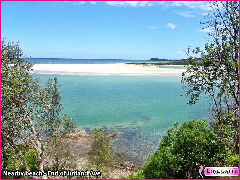 1/5 Hood Crescent, Tuross Head NSW 2537