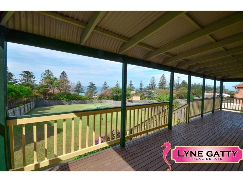 9 Monash Avenue, Tuross Head NSW 2537