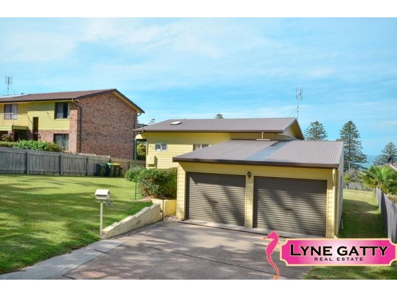 9 Monash Avenue, Tuross Head NSW 2537