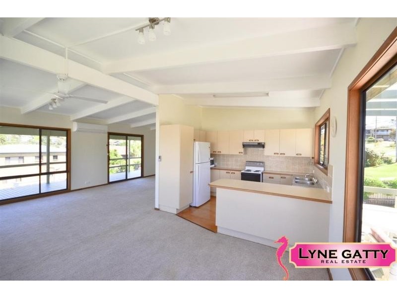 17 Island View Road TUROSS HEAD 2537, Tuross Head NSW 2537