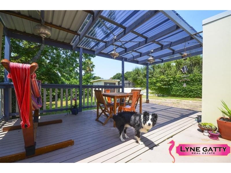 24 Coogee Street, Tuross Head NSW 2537