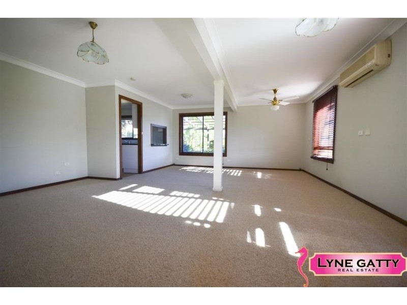 27 Anderson Avenue, Tuross Head NSW 2537