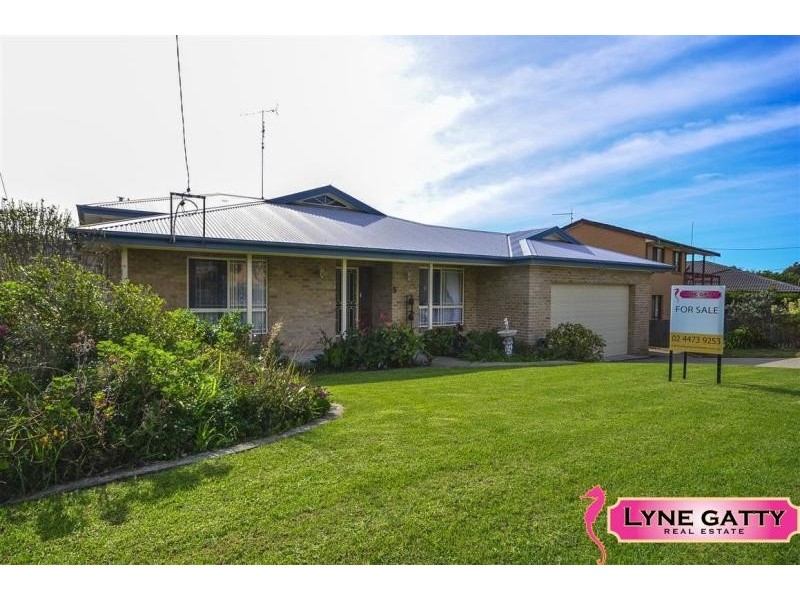 5 Grenville Avenue, Tuross Head NSW 2537