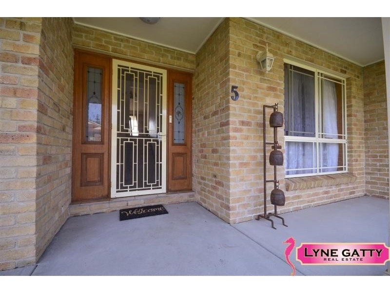 5 Grenville Avenue, Tuross Head NSW 2537