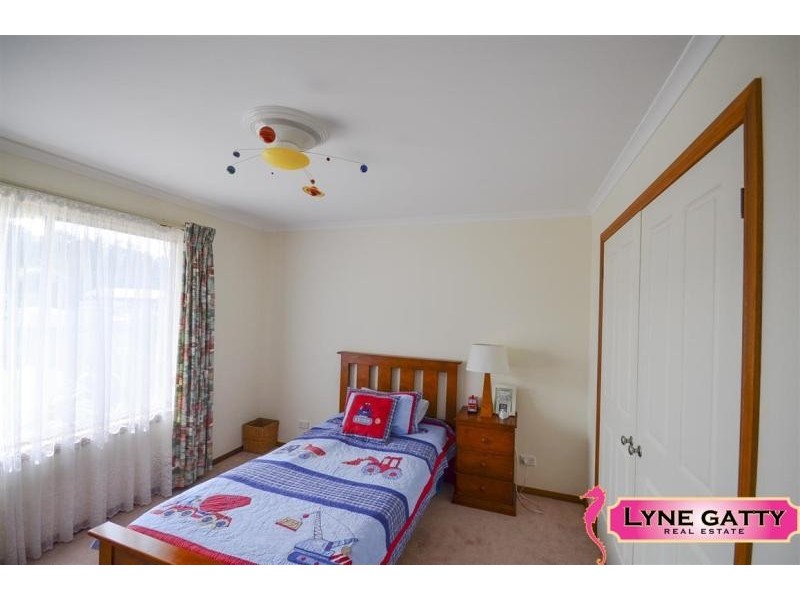 5 Grenville Avenue, Tuross Head NSW 2537