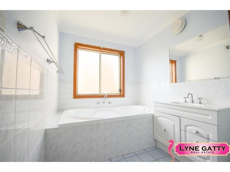 5 Grenville Avenue, Tuross Head NSW 2537