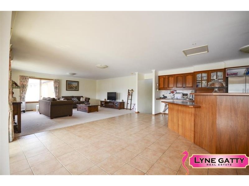 5 Grenville Avenue, Tuross Head NSW 2537