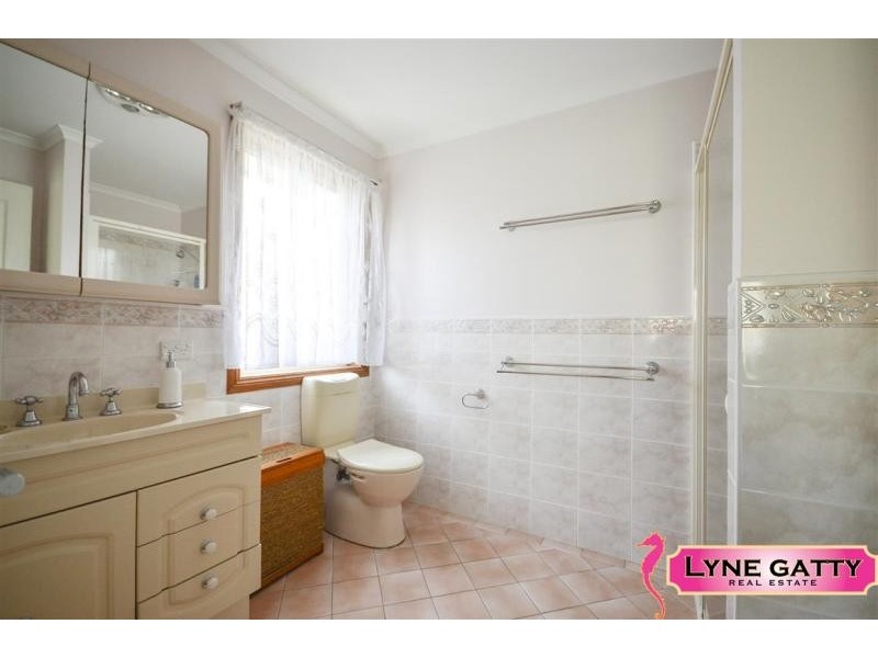 5 Grenville Avenue, Tuross Head NSW 2537