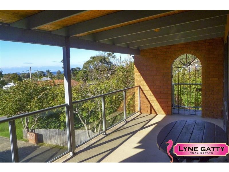 4/5 Hood  Crescent, Tuross Head NSW 2537