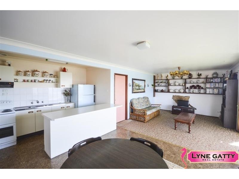 17 Monash Avenue, Tuross Head NSW 2537