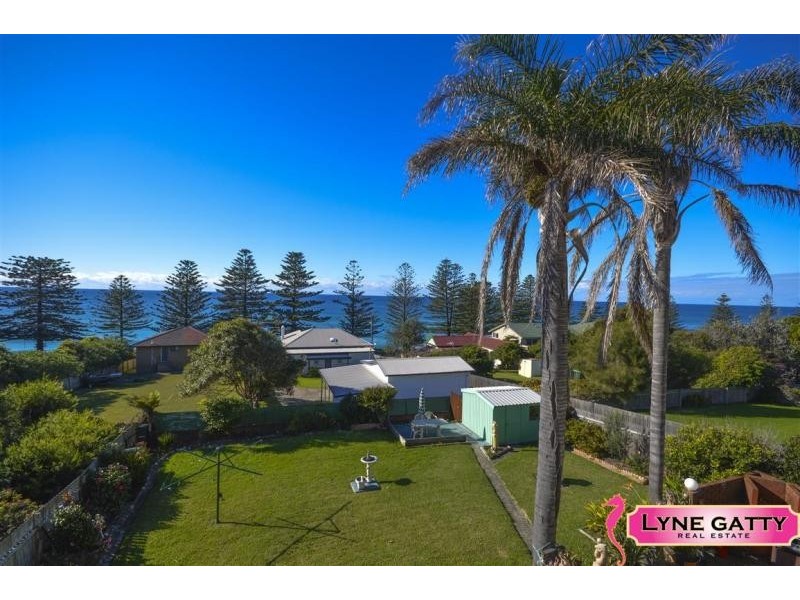 17 Monash Avenue, Tuross Head NSW 2537