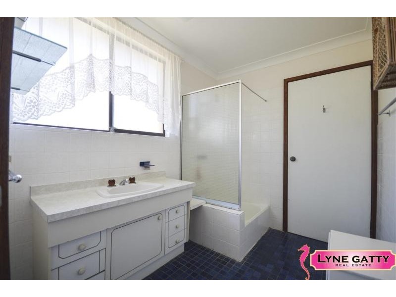 17 Monash Avenue, Tuross Head NSW 2537