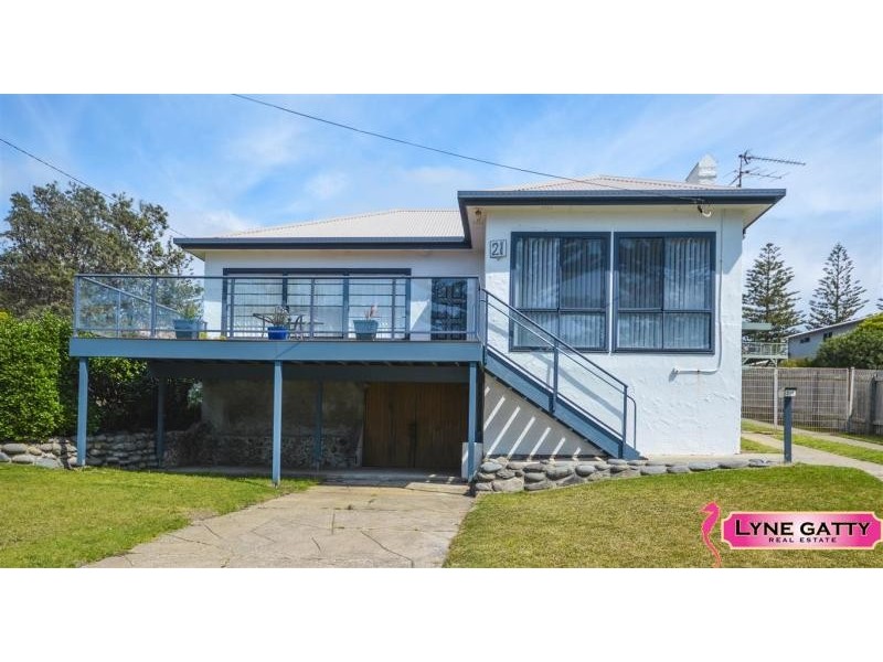 21 Tuross Boulevard, Tuross Head NSW 2537