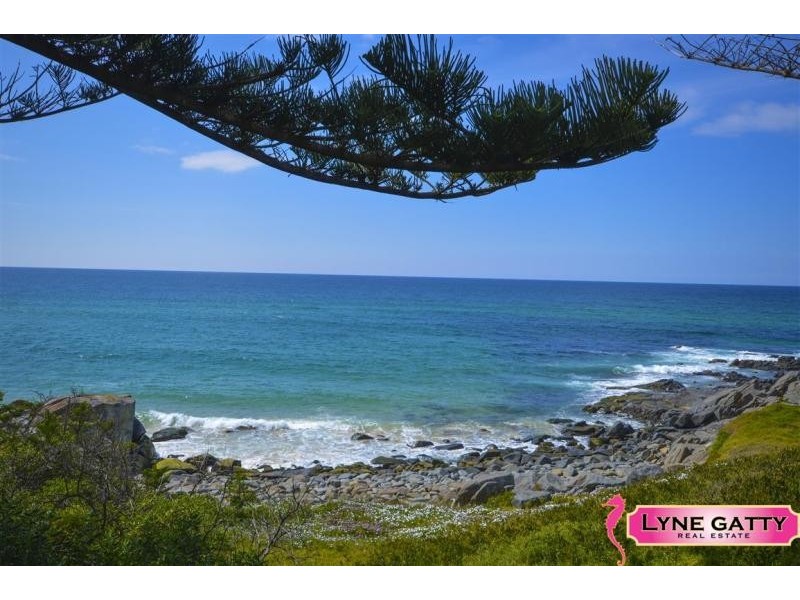 21 Tuross Boulevard, Tuross Head NSW 2537