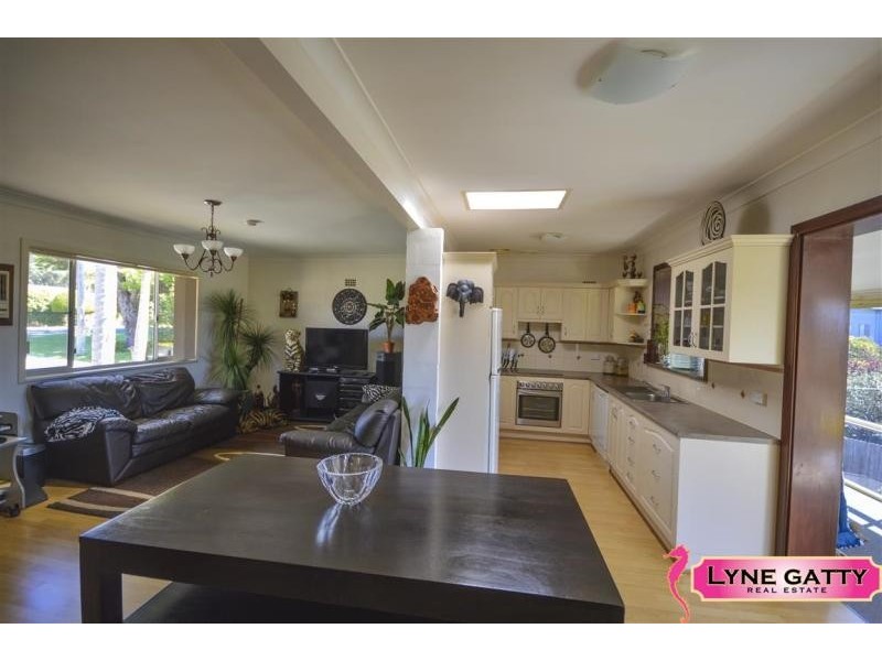 16 Craddock Road, Tuross Head NSW 2537