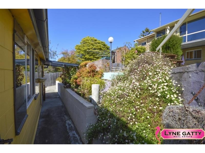 16 Craddock Road, Tuross Head NSW 2537