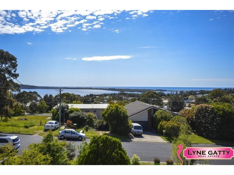 85 Coogee Street, Tuross Head NSW 2537