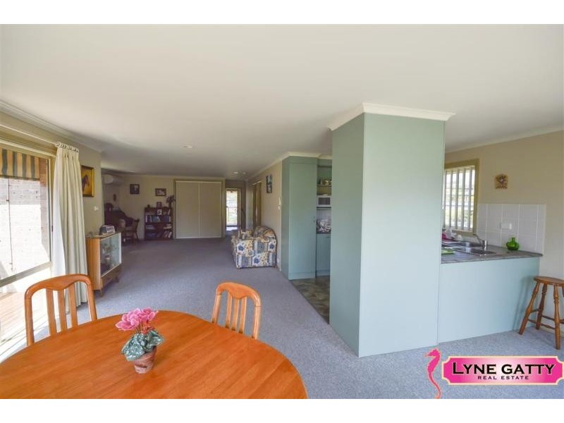 19 Island View  Road, Tuross Head NSW 2537