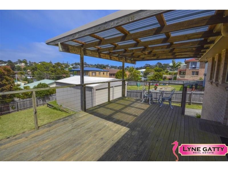 19 Island View  Road, Tuross Head NSW 2537