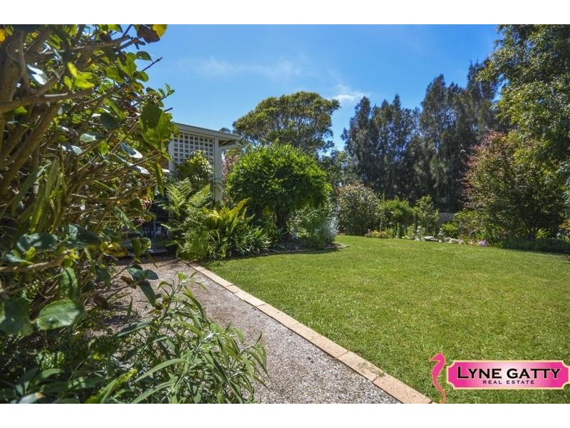 37 Anderson Avenue, Tuross Head NSW 2537