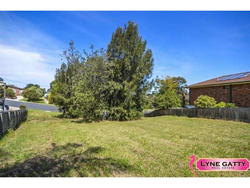 41 Salmon  Street, Tuross Head NSW 2537