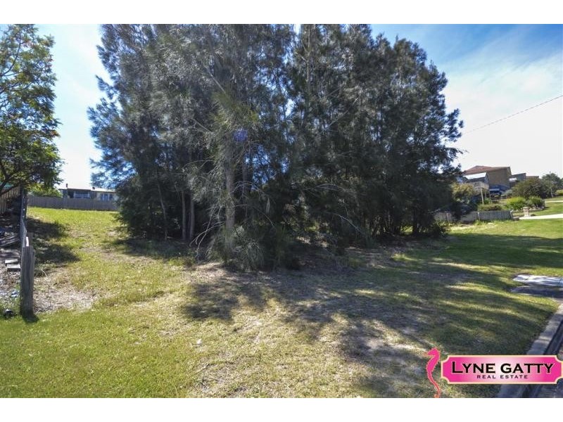41 Salmon  Street, Tuross Head NSW 2537
