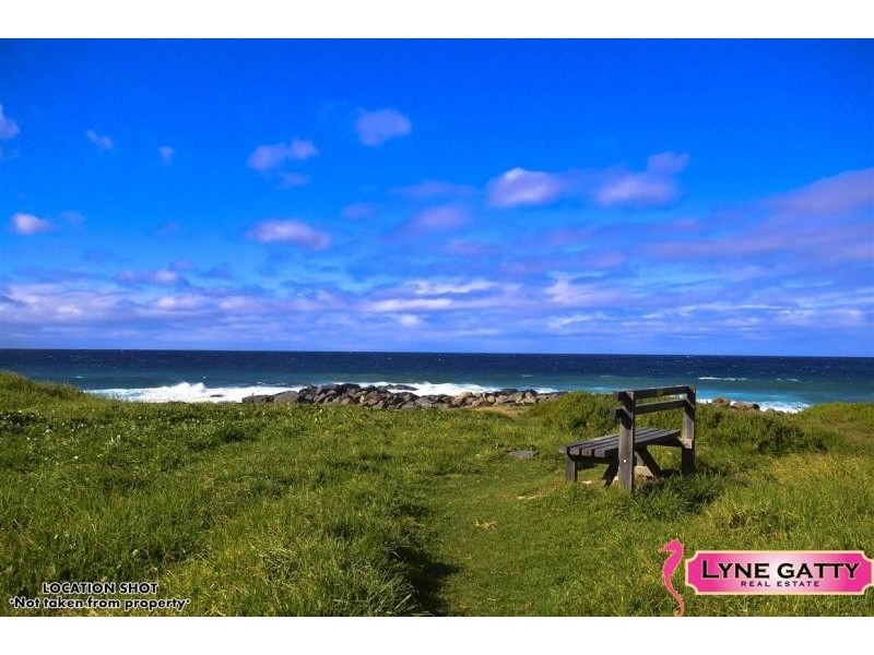 41 Salmon  Street, Tuross Head NSW 2537