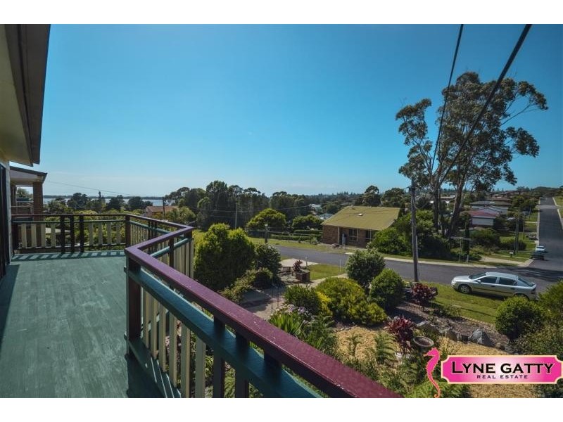 8 Brighton Street, Tuross Head NSW 2537