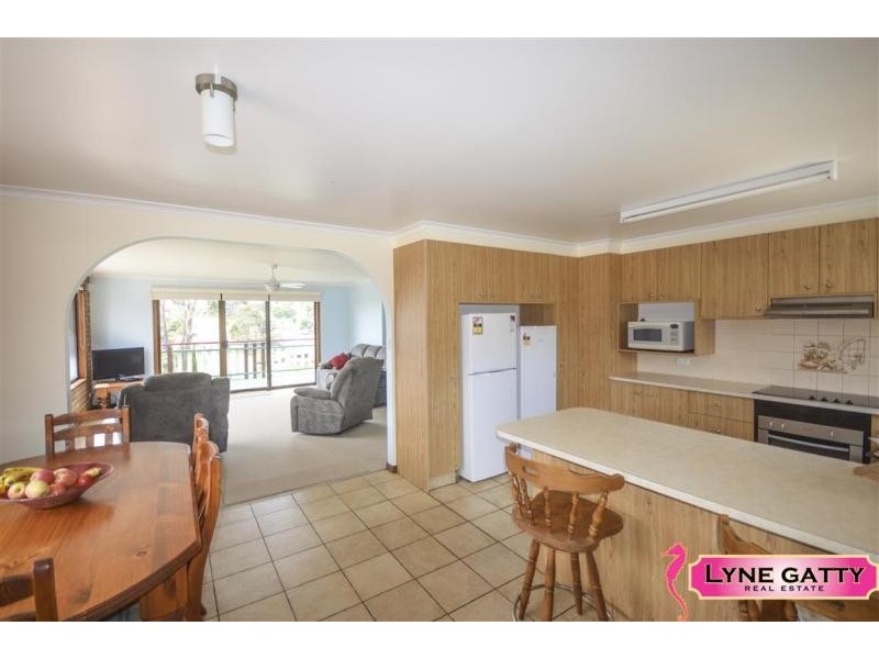 8 Brighton Street, Tuross Head NSW 2537