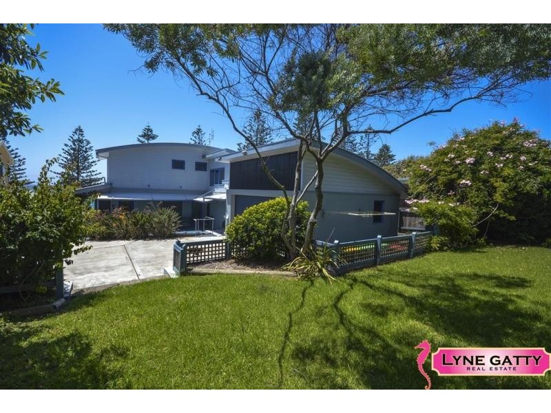 37 Tuross Boulevard, Tuross Head NSW 2537