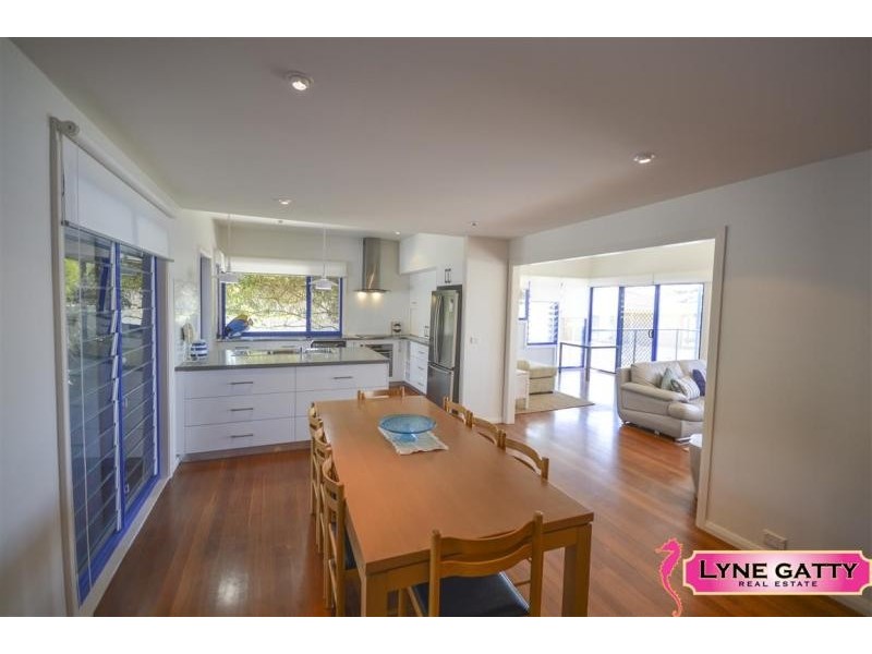 37 Tuross Boulevard, Tuross Head NSW 2537