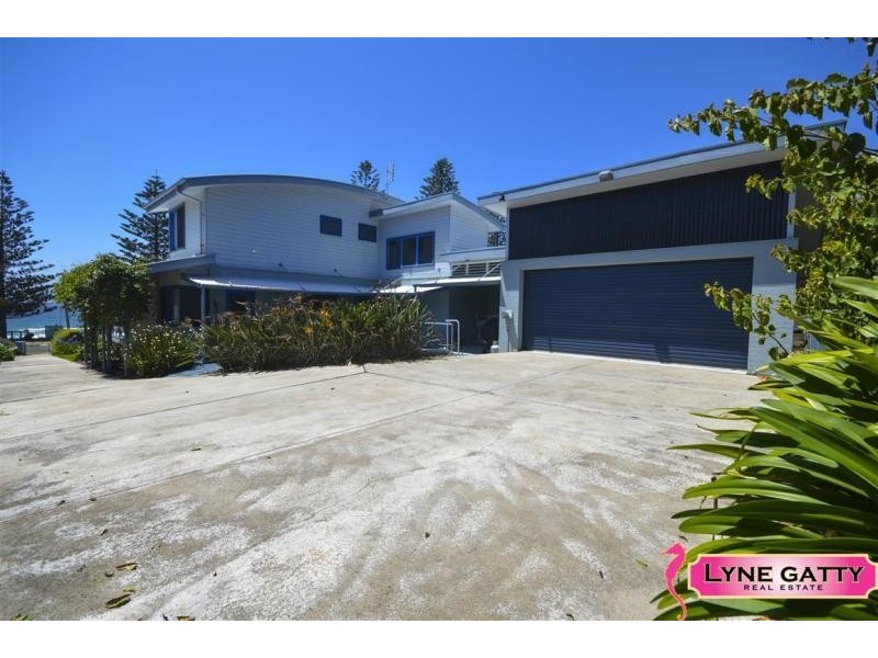 37 Tuross Boulevard, Tuross Head NSW 2537