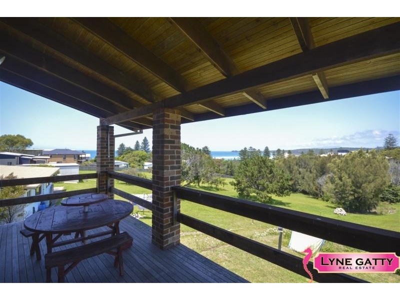 41 Hawkins  Road, Tuross Head NSW 2537