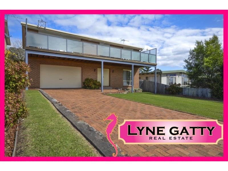 45 Coogee  Street, Tuross Head NSW 2537