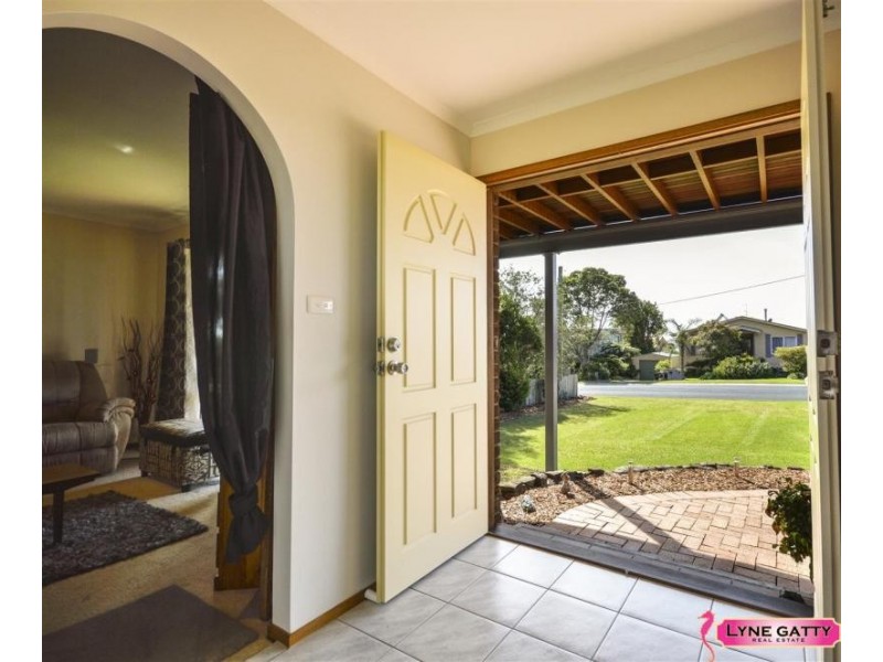 45 Coogee  Street, Tuross Head NSW 2537