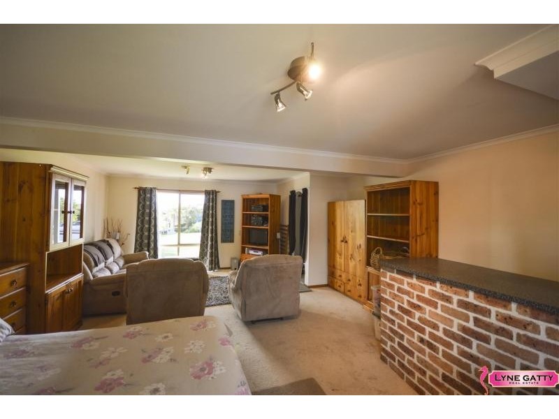 45 Coogee  Street, Tuross Head NSW 2537